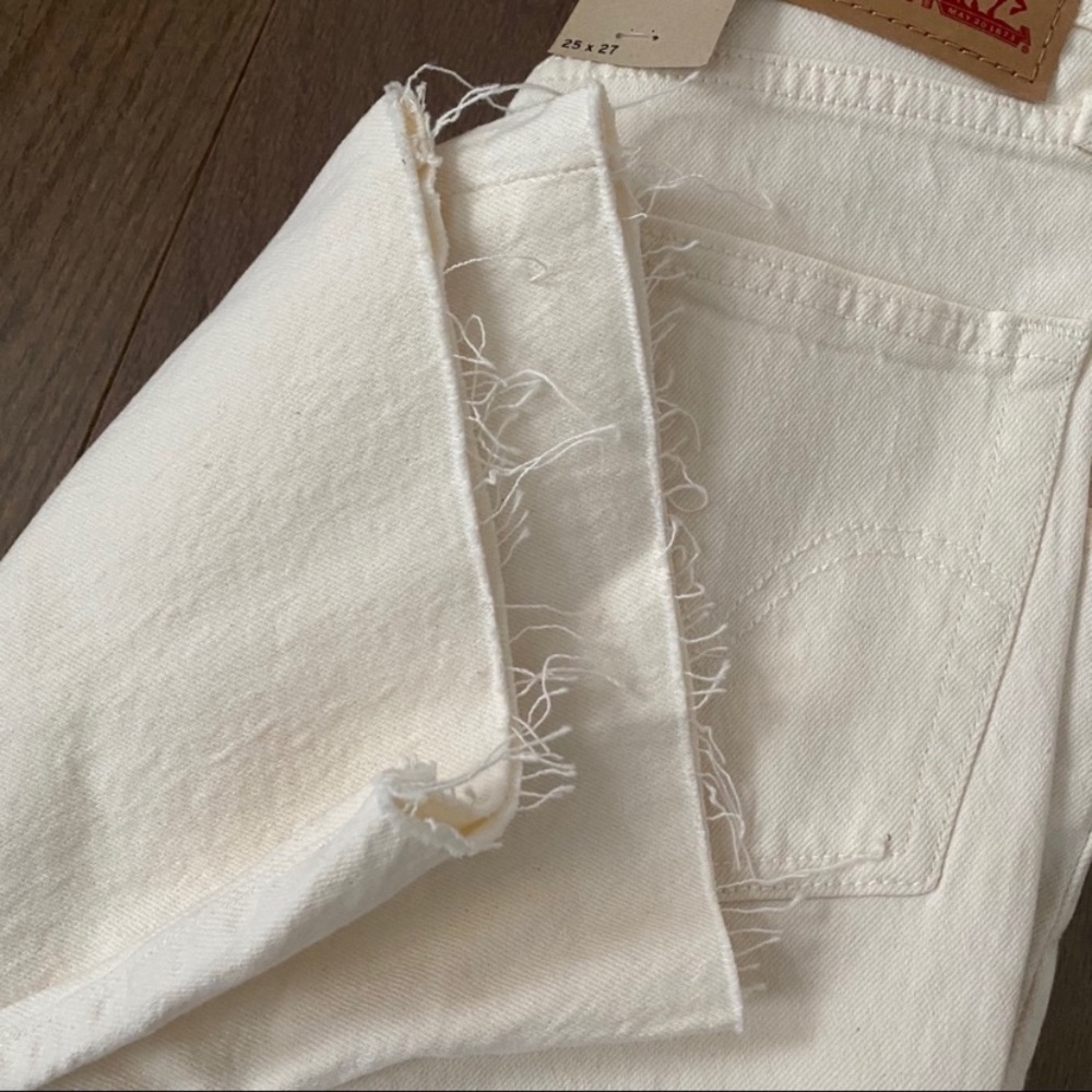 Last one Levi’s Ribcage Straight Jeans - Picture 7 of 8